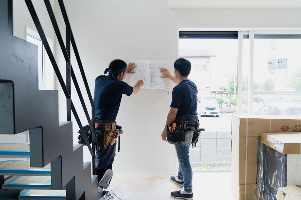 お住いの空調や電気に関するお困りごとを「どうすればいいかわからない、そしてどこに相談すればいいかわからない」という方も多いのではないでしょうか。<br />弊社はお客様のご要望に応えられるように事前に徹底的にご相談に乗ります。<br />工務店さんからも「お客様からこんなご要望があるから相談をしたい」と信頼もされ、そういったご要望・ご相談に対して100％を目指して応えられるように心がけています。<br />一般住宅であればアパート・マンション・戸建てに関わらずご対応可能です。<br />大阪での事業用店舗の施工経験も豊富なので、お客様にベストなご提案をさせていただきます。